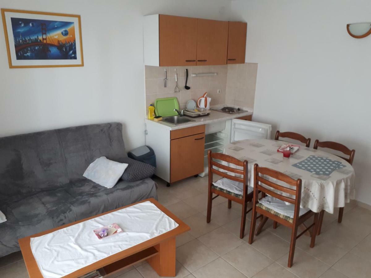 Seaside Apartment Биоград-на-Мору Номер фото